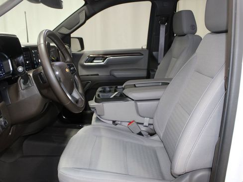 Used 2023 Chevrolet Silverado 1500 LT image 35