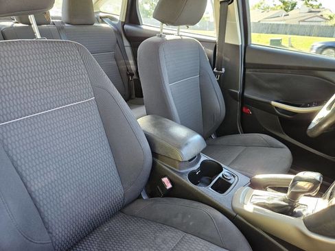 Used 2012 Ford Focus SEL FWD image 19