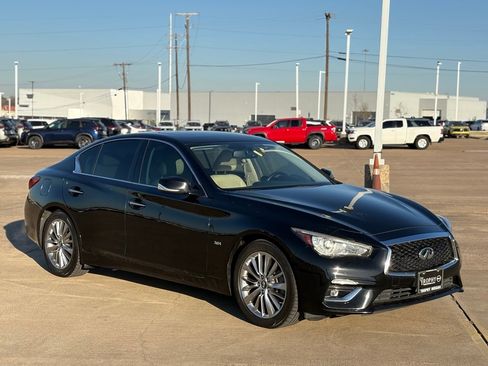 Used 2018 INFINITI Q50 Luxe image 5