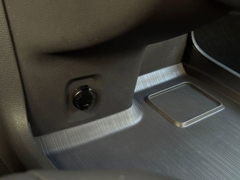 Used 2024 Toyota Sienna XSE image 41