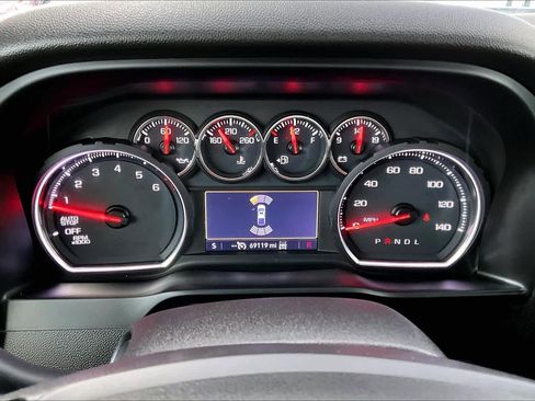 Used 2019 Chevrolet Silverado 1500 LT Trail Boss image 27