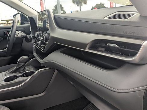 Certified 2024 Toyota Highlander LE image 35