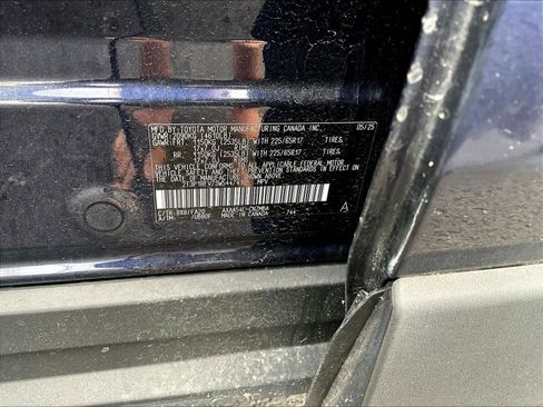Used 2025 Toyota RAV4 XLE AWD/4WD image 17