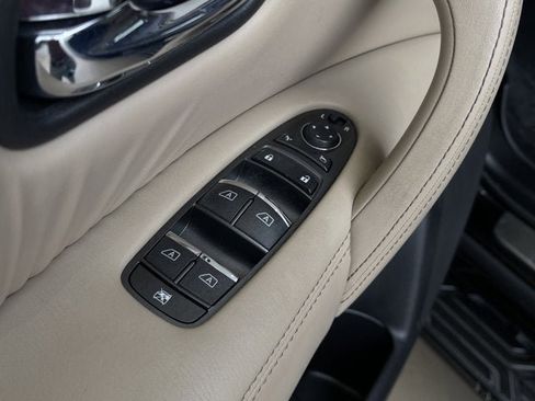 Used 2023 Nissan Armada Platinum w/ Captain's Chairs Package image 10