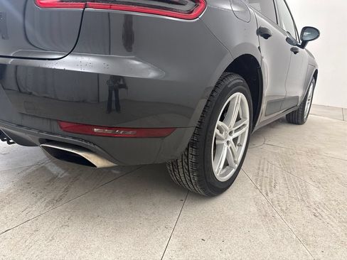 Used 2017 Porsche Macan AWD/4WD image 24