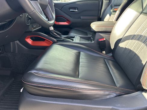 Used 2024 Nissan Frontier PRO-4X w/ Pro Premium Package image 10