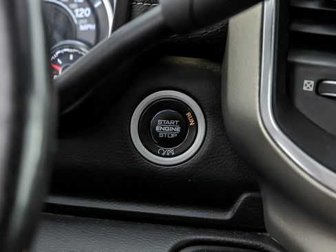 Used 2020 RAM 3500 Laramie image 31