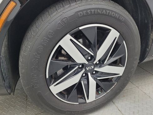 Used 2021 Kia Sorento S FWD image 31