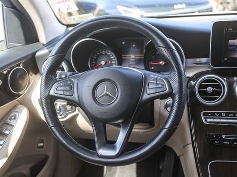 Used 2019 Mercedes-Benz GLC 300 image 17