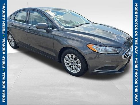 Used 2018 Ford Fusion S FWD image 1