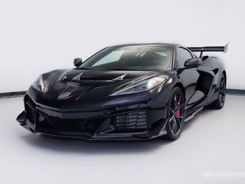 Used 2026 Chevrolet Corvette ZR1X AWD/4WD image 2