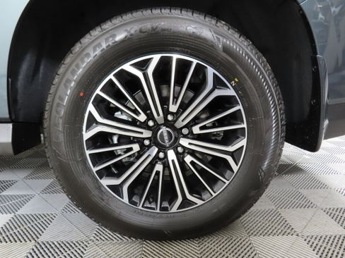 New 2026 Nissan Armada Platinum image 13