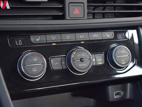 Used 2019 Volkswagen Jetta R-Line image 20