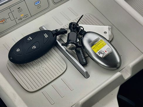 Used 2025 Hyundai Santa Fe Calligraphy FWD image 26