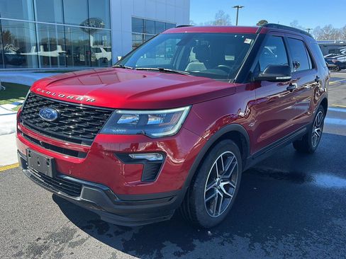 Used 2019 Ford Explorer Sport w/ Equipment Group 401A image 2