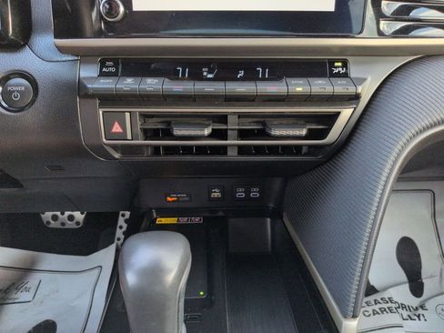 Certified 2025 Toyota Camry SE image 18