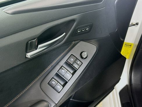 Certified 2019 Toyota Avalon Touring image 17