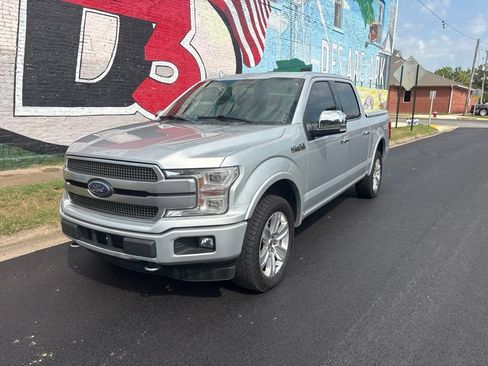 Used 2018 Ford F150 Platinum w/ Equipment Group 701A Luxury AWD/4WD image 2
