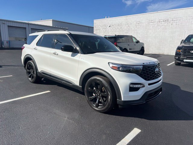 Used 2023 Ford Explorer ST-Line w/ Class IV Trailer Tow Package AWD/4WD image 5