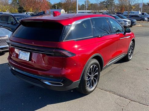 New 2026 Lincoln Nautilus Premier image 30