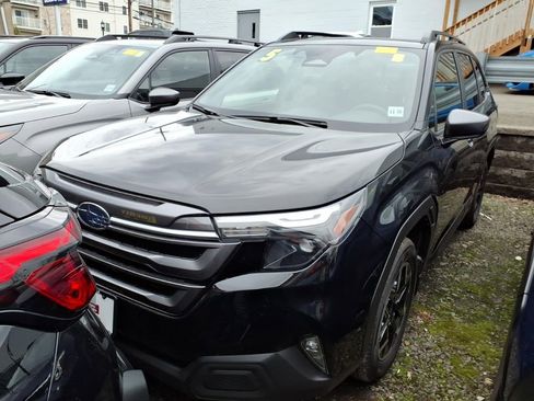 Certified 2025 Subaru Forester Premium image 2