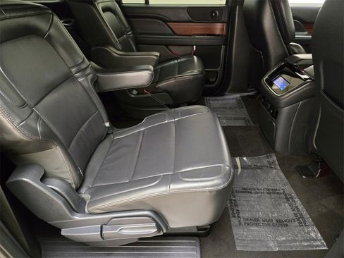 Used 2024 Lincoln Navigator L 4WD image 26