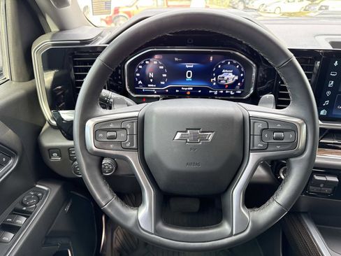 Used 2025 Chevrolet Silverado 1500 LT Trail Boss w/ Convenience Package II image 14