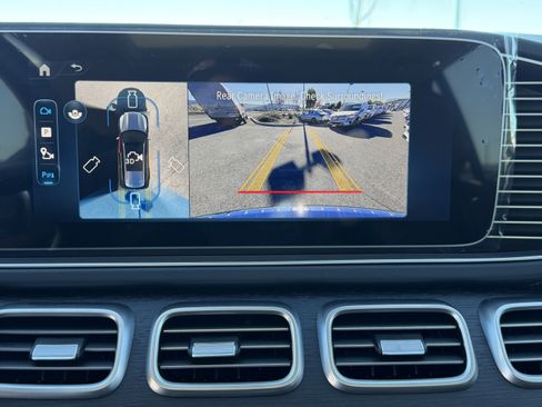 New 2026 Mercedes-Benz GLS 450 4MATIC image 28