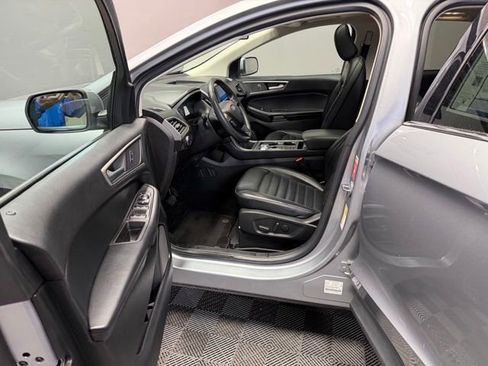Used 2022 Ford Edge SEL w/ Convenience Package image 14