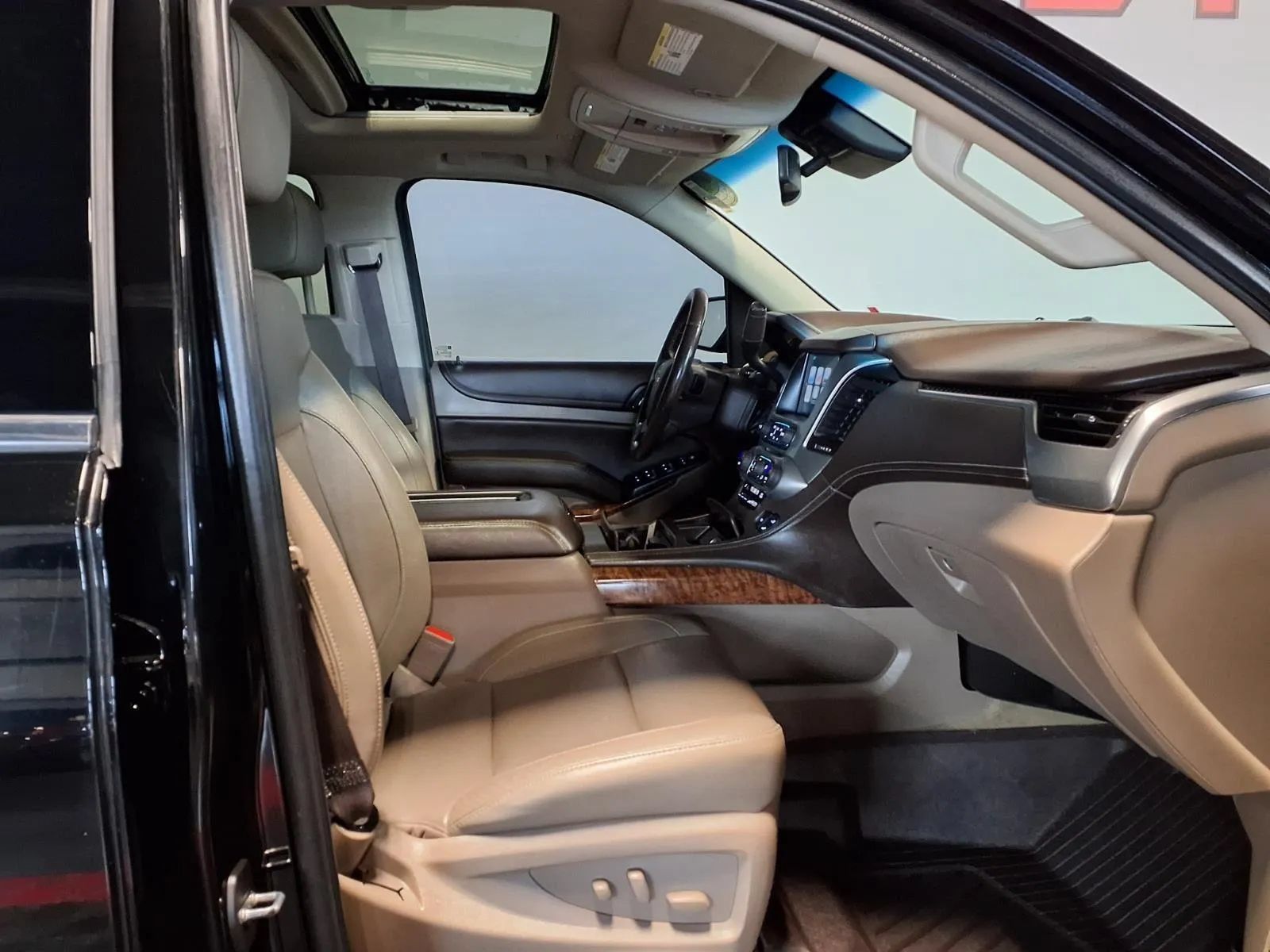 Used 2017 Chevrolet Suburban Premier w/ Max Trailering Package AWD/4WD image 14