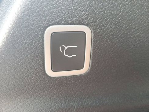 New 2026 Chrysler Pacifica Select image 10