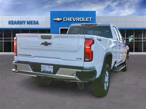New 2026 Chevrolet Silverado 3500 LTZ w/ LTZ Premium Package image 6