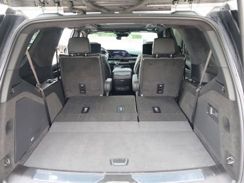 Used 2024 Cadillac Escalade V w/ LPO, ONYX Package image 41