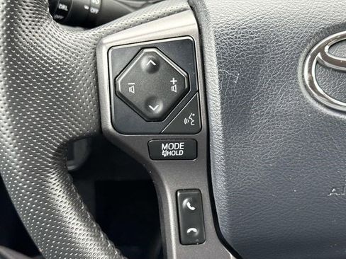 Used 2019 Toyota Tacoma TRD Off-Road w/ Technology Package image 24