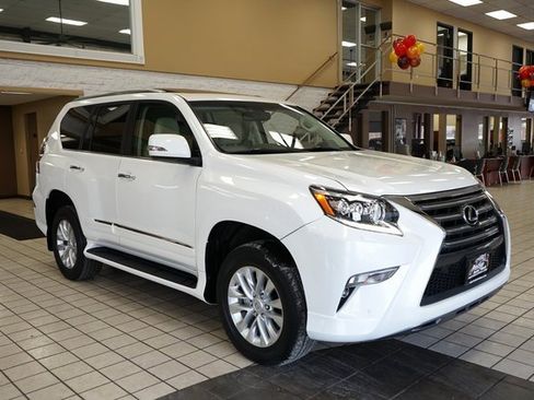 Used 2017 Lexus GX 460 image 19