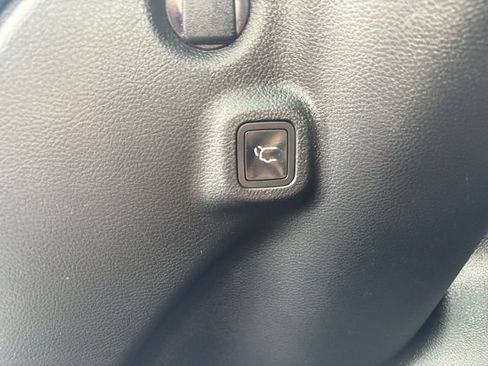 Used 2021 Jeep Compass Latitude AWD/4WD image 17
