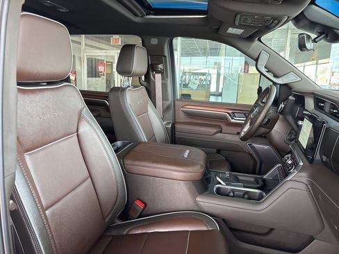 Used 2025 GMC Sierra 2500 Denali w/ Technology Package image 39