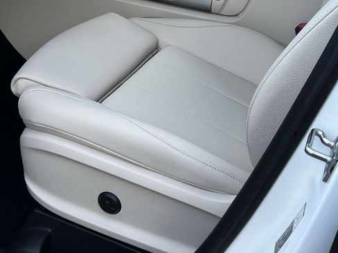 New 2026 Mercedes-Benz GLB 250 4MATIC image 19