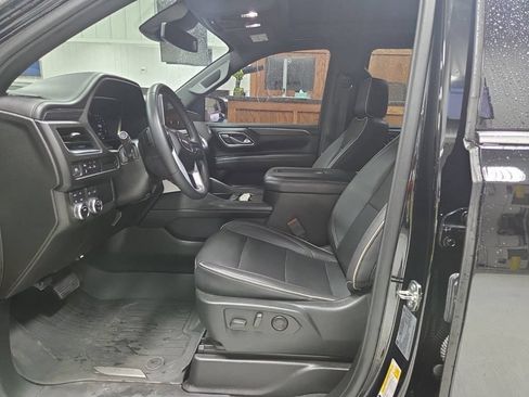 Used 2023 GMC Yukon SLT AWD/4WD image 5