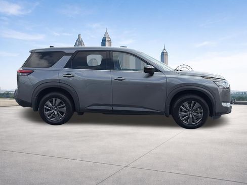 Used 2023 Nissan Pathfinder S FWD image 23