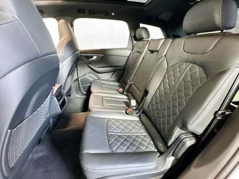 New 2026 Audi SQ7 Premium Plus AWD/4WD image 21