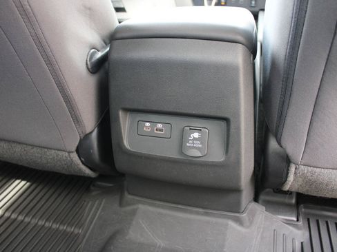 Used 2023 Nissan Frontier SV w/ SV Convenience Package AWD/4WD image 27