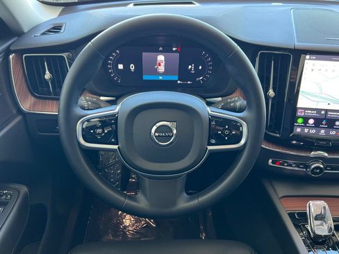 Used 2023 Volvo XC60 B6 Ultimate w/ Protection Package Premier AWD/4WD image 15