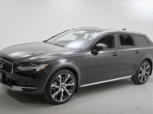 Certified 2024 Volvo V90 B6 Cross Country Ultimate image 6