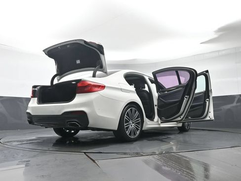 Used 2018 BMW 540i xDrive w/ M Sport Package AWD/4WD image 50