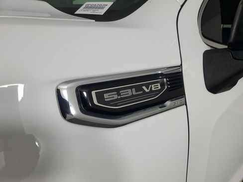 Used 2023 GMC Sierra 1500 SLE AWD/4WD image 11