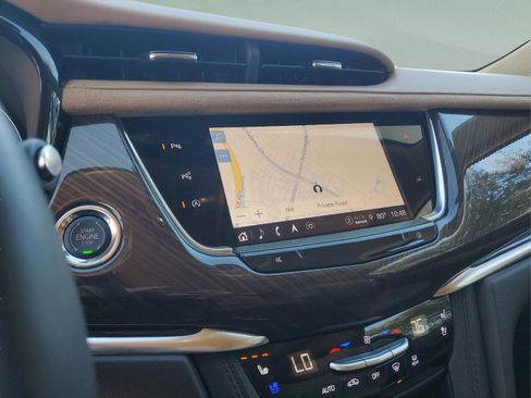 Used 2024 Cadillac XT6 Sport w/ Platinum Package image 21