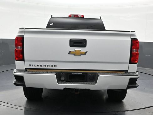 Used 2016 Chevrolet Silverado 1500 Custom w/ Custom Convenience Package RWD image 4
