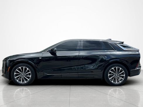 Used 2024 Cadillac Lyriq Sport AWD/4WD image 2