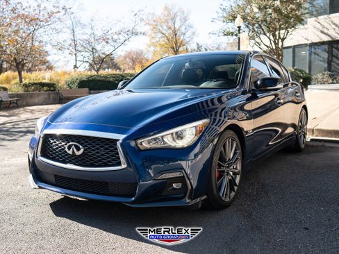 Used 2018 INFINITI Q50 Red Sport 400 w/ Sensory Package (Sport) image 3